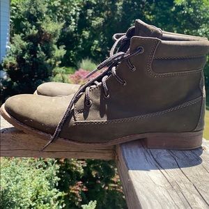 Steve Madden Mantraa Ankle Boots